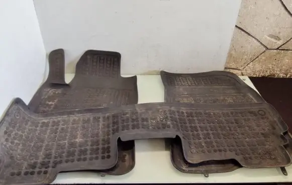 Toyota Corolla Verso E121 Car floor mat set