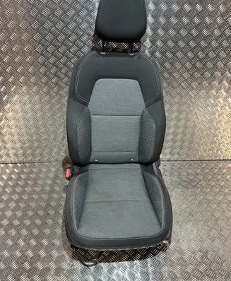 Renault Captur II Front driver seat PU19550