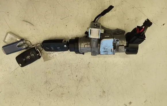 Volkswagen Multivan T5 Ignition lock 6R0905851F