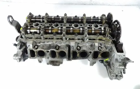 BMW 5 F10 F11 Engine head 781046503