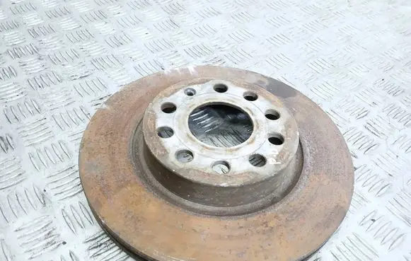 Volkswagen Caddy Front brake disc 
