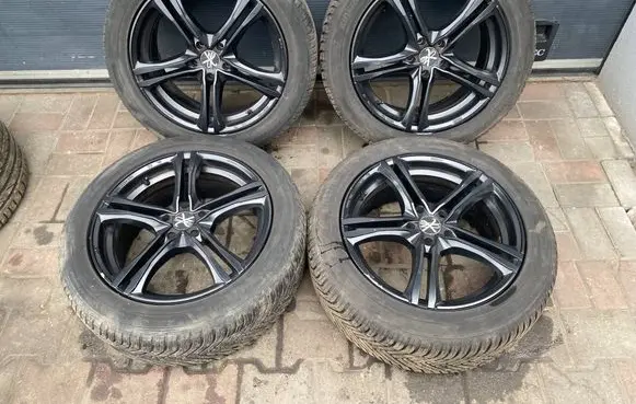 Ford S-MAX R18 alloy rim 