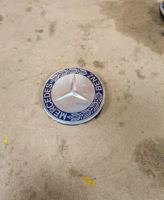Mercedes-Benz GLC C253 Original wheel cap A1714000025
