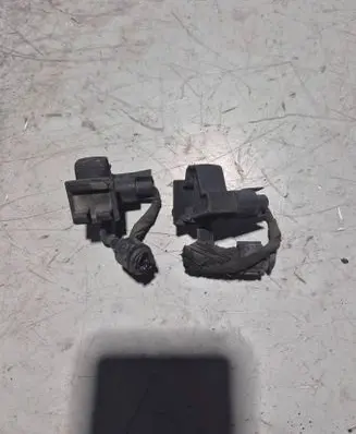 Audi A6 S6 C5 4B Windshield washer spray nozzle 4B0955987 4B0955988