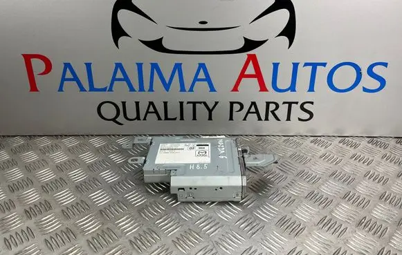Mazda 6 GPS navigation control unit/module GMM666DRX