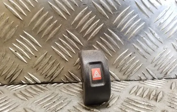Opel Astra G Hazard light switch 90561384 90437427