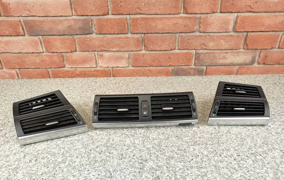 BMW X5 E70 Dash center air vent grill 7161802 7161803 7161804