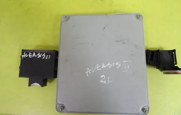 Toyota Avensis T250 Engine control unit/module 89661-05690 MB1758006325