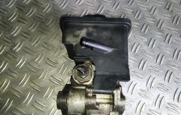 BMW 3 E46 Power steering pump