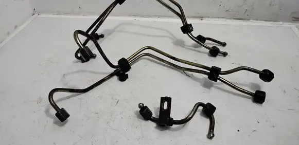 Ford Focus C-MAX Fuel injector supply line/pipe 