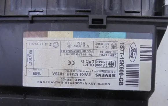 Ford Mondeo Mk III Central body control module 1S7T15K600GB