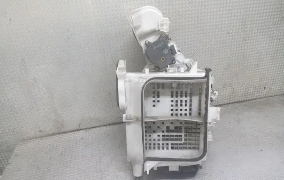 Toyota Yaris Verso Interior heater climate box assembly housing 8703052101 1172003030
