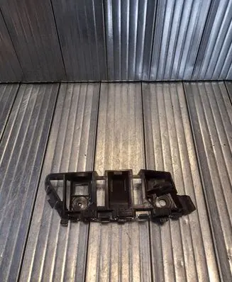 Volkswagen Tiguan Fender mounting bracket 5N0807184D