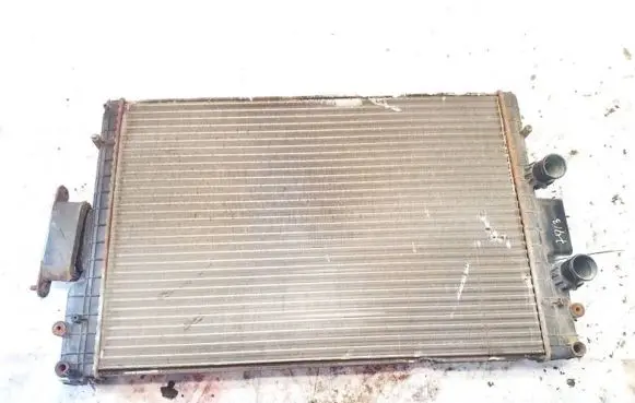 Iveco Daily 30.8 - 9 Coolant radiator