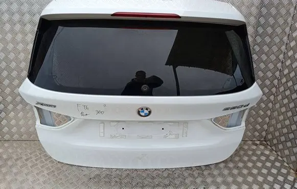 BMW 2 F46 Tailgate/trunk/boot lid 