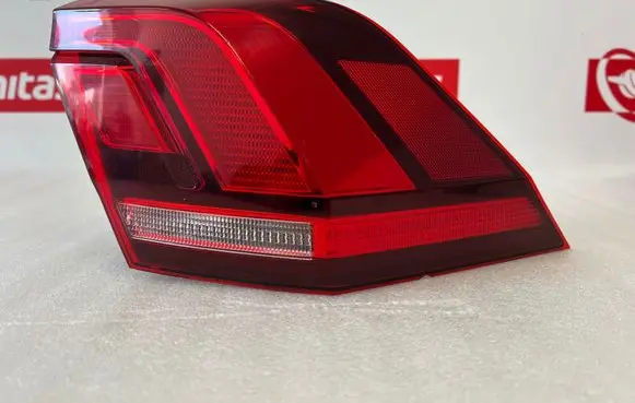 Rear/tail lights