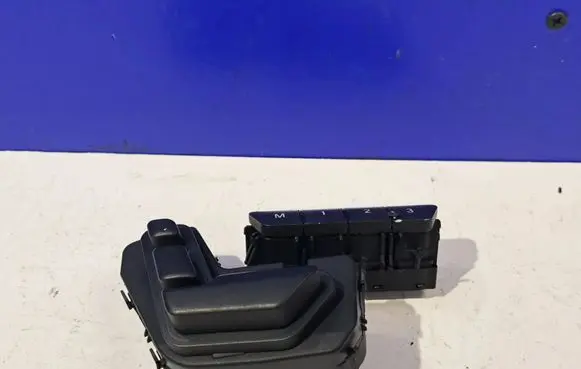 Mercedes-Benz E A207 Seat control switch A2128700610