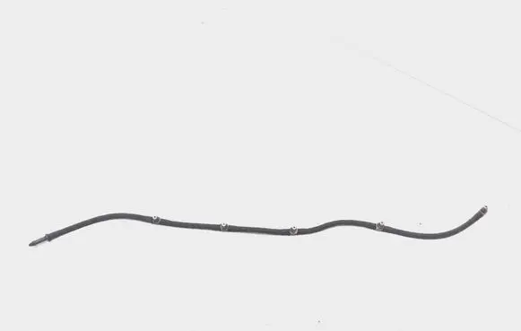 Volvo XC90 Fuel main line pipe