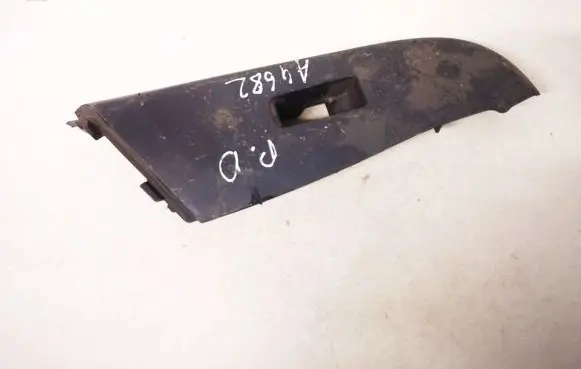 Nissan Almera N16 Front door window switch trim 80960bm520