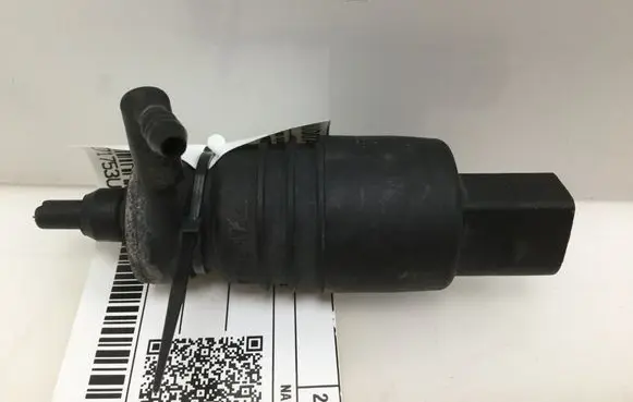 Audi A6 S6 C5 4B Windscreen/windshield washer pump 