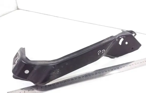Mercedes-Benz CLS C219 Side radiator support slam panel 