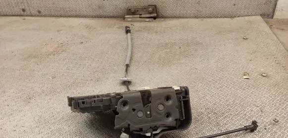 Volvo V70 Rear door lock 