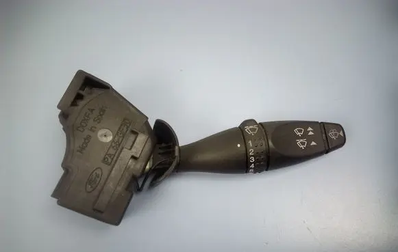 Ford Focus Wiper control stalk 98AG17A553BC