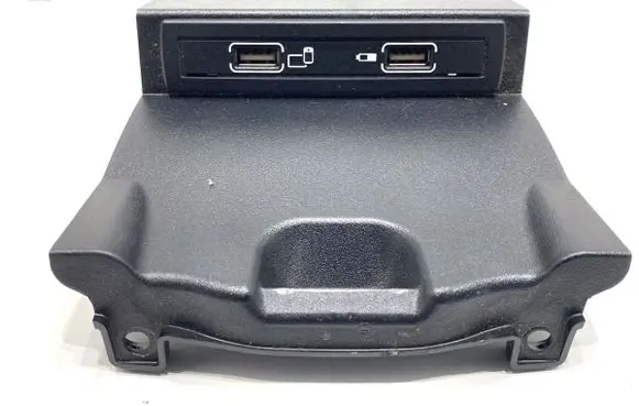 Mercedes-Benz A W176 USB socket connector A1728202100