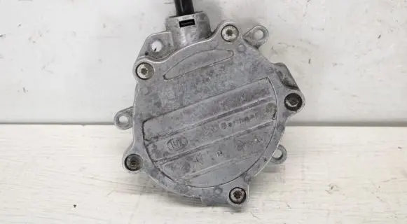 Audi A6 S6 C6 4F Vacuum pump 06E145100D