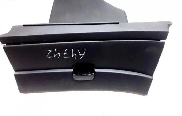 Nissan Qashqai Glove box 28520jd000 28520jd01a