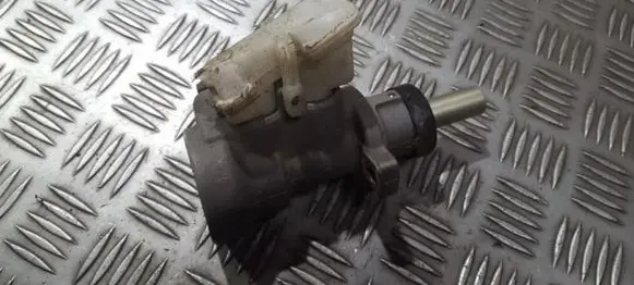 Ford Focus Master brake cylinder