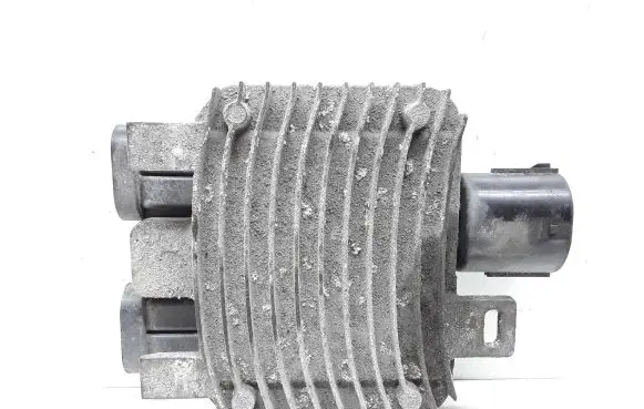 Volvo V70 Coolant fan relay 940007601
