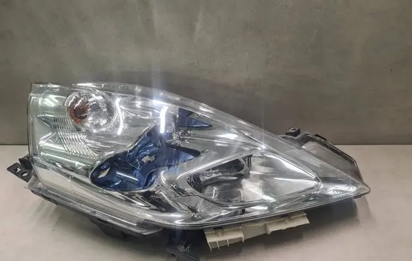 Nissan Leaf I (ZE0) Headlight/headlamp 260103NL5A A1M1910000