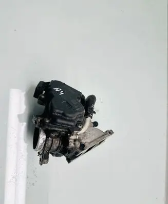 Volkswagen PASSAT B8 Throttle valve 04L128059AA 04L128063AA