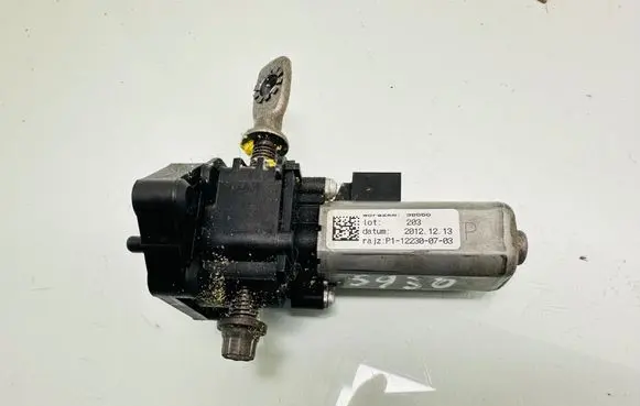 Mercedes-Benz B W246 W242 Seat adjustment motor 38556 20121213 P1122300703