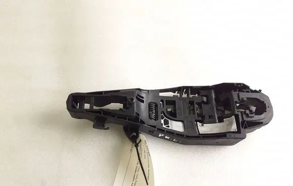Front door exterior handle/bracket