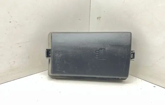Volkswagen e-Golf Fuse box cover 5Q0937132A