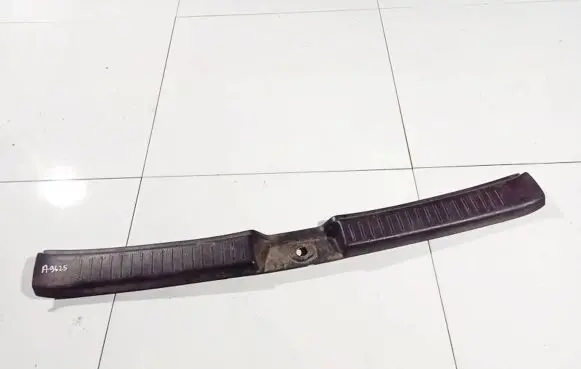 Ford Maverick Other trunk/boot trim element 5l8478404c08 5l84-78404c008ae