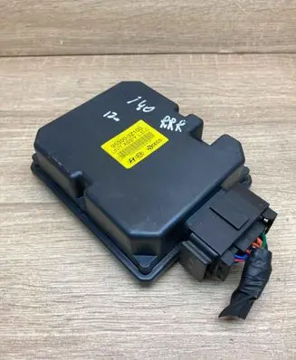 Hyundai i40 Voltage converter/converter module 953003Z100 WITHPLUG