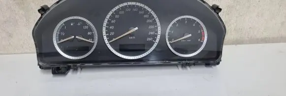 Speedometer (instrument cluster)