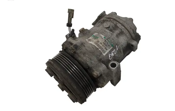 Opel Meriva A Air conditioning (A/C) compressor (pump) 24421642