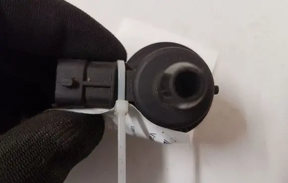 Opel Astra H Vacuum valve 55353802