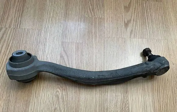 Mercedes-Benz E C207 W207 Front control arm A2043306811