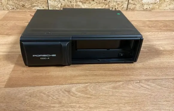 Porsche Cayenne (9PA) CD/DVD changer 99764514003 E2226598 7L5035111D