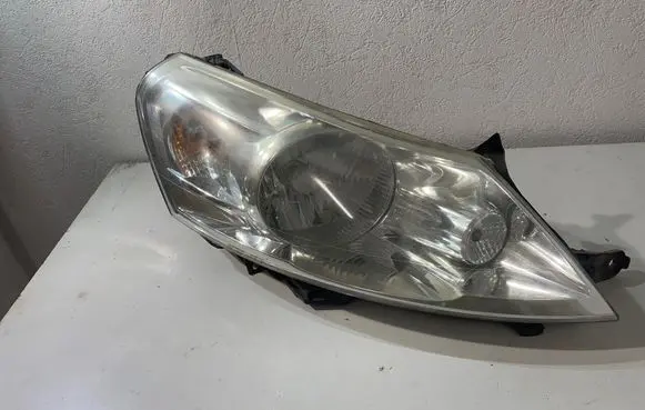 Citroen Jumpy Headlight/headlamp 89901160
