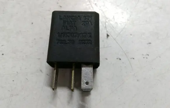 Alfa Romeo 147 Other relay 11130787E