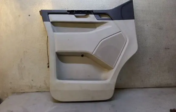 Front door card panel trim