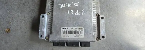 Renault Trafic II (X83) Engine control unit/module 0281010632 8200051608