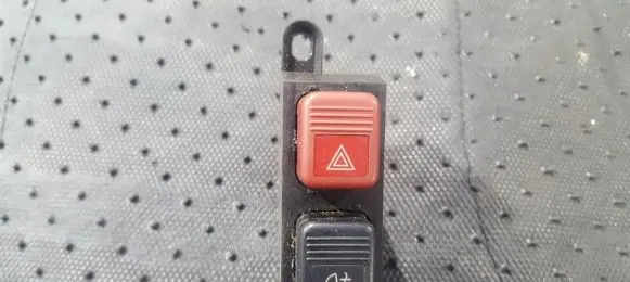 Mazda 626 Hazard light switch