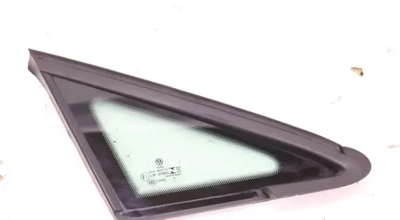 Volkswagen Golf VIII Rear side window 5H0845412H